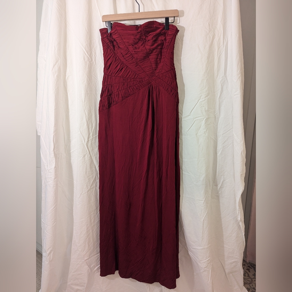 Laundry By Shelli Segal Burgundy Strapless Dress Formal Floor Length Size 10